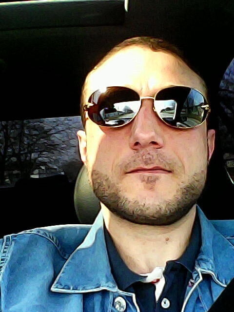 50739844  Nicolai, 44 ,    