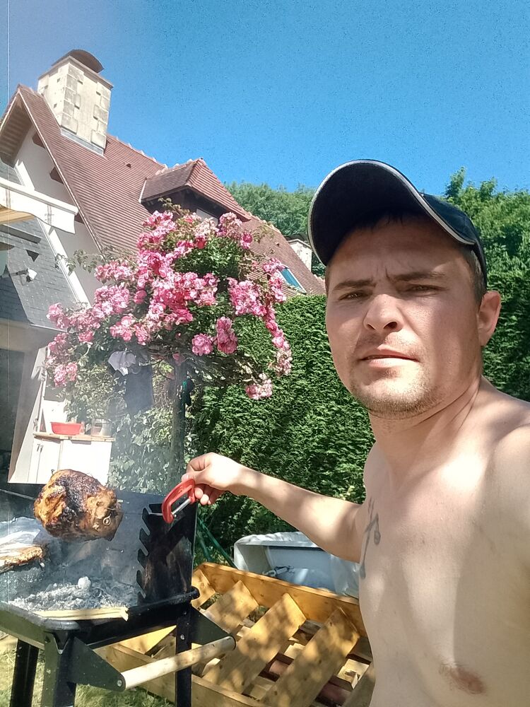  28362924  ALEXANDRU, 37 ,    