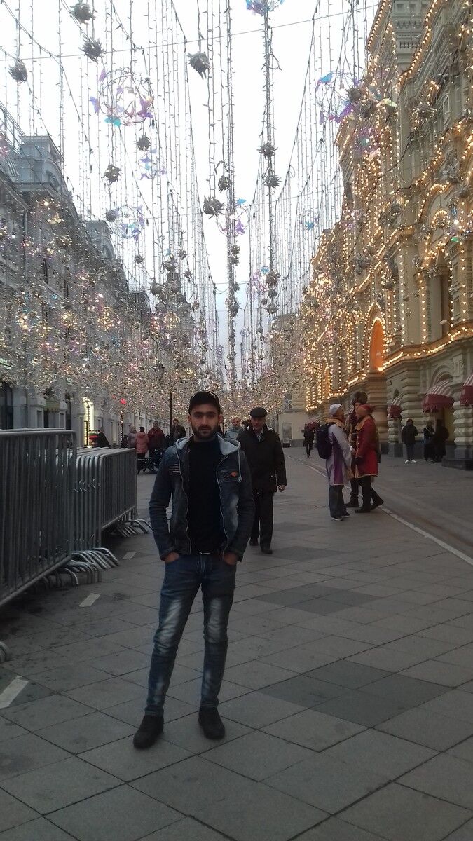  18645864  Rustem, 30 ,    