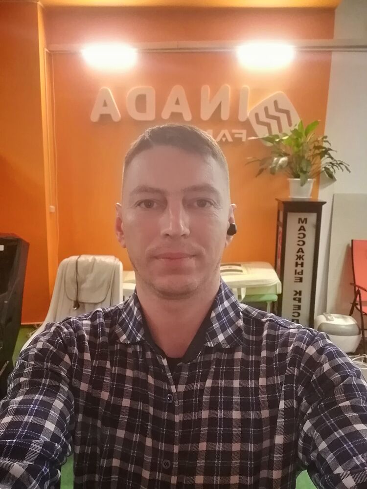  49729394  , 37 ,    