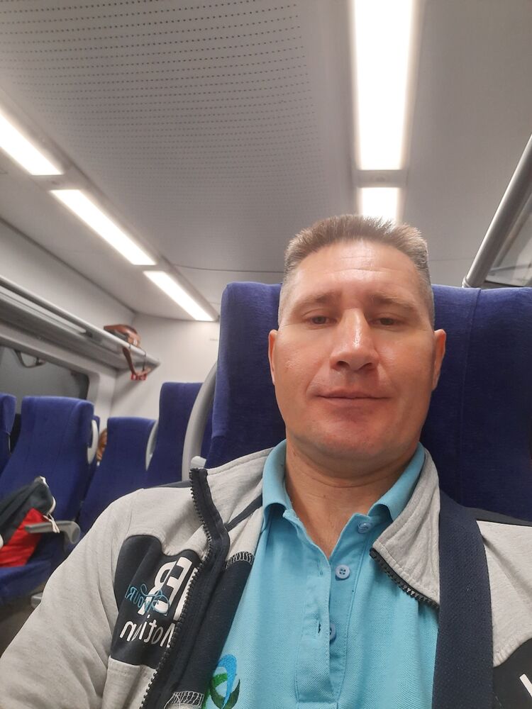  39924544  Rustam, 52 ,    