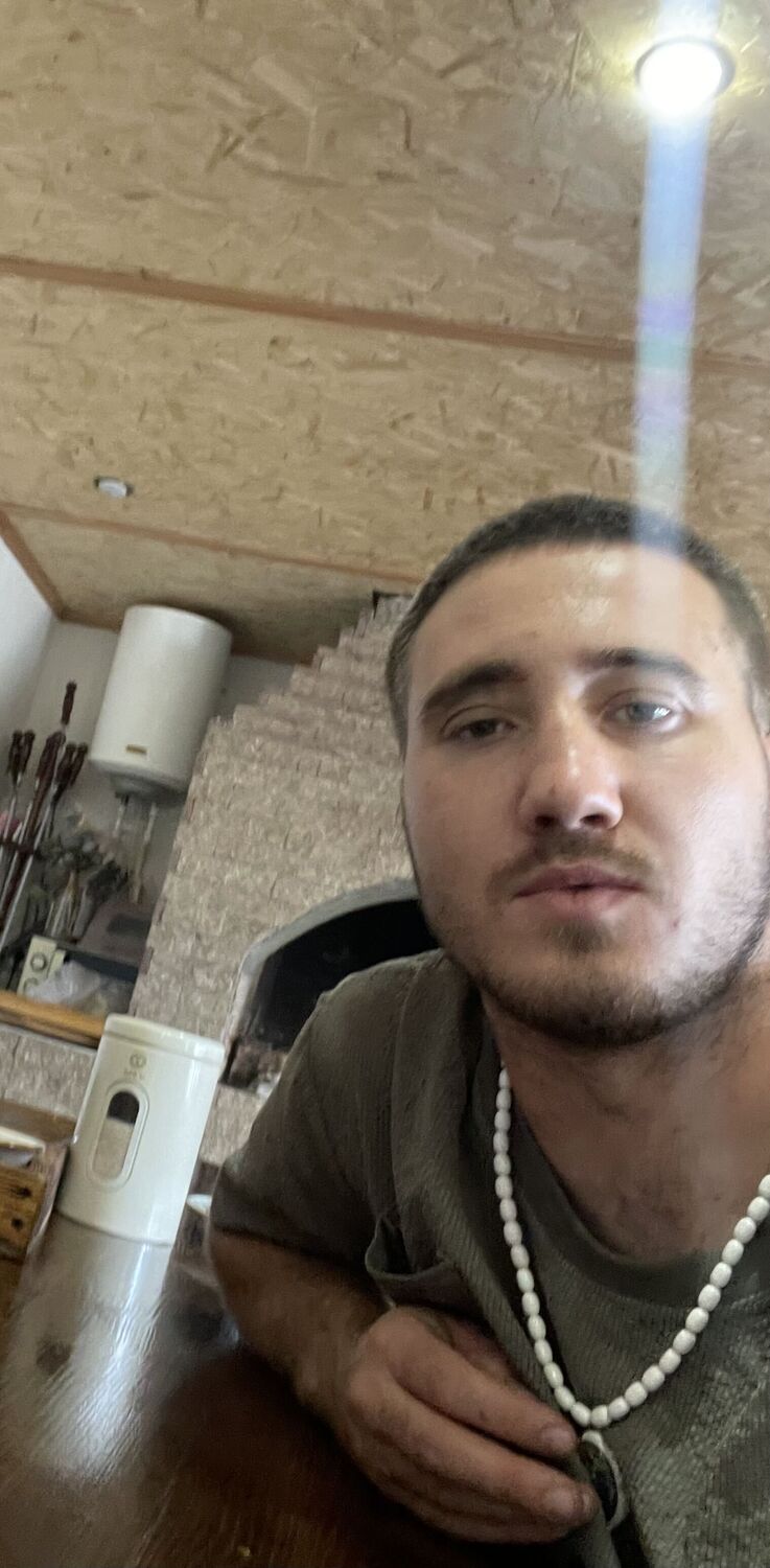  54738494  Artem, 24 ,    Deleted