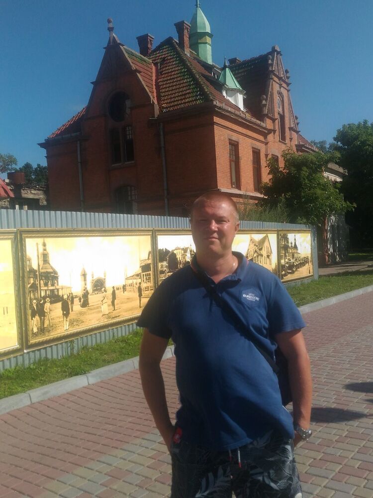 ,   Paul, 48 ,   
