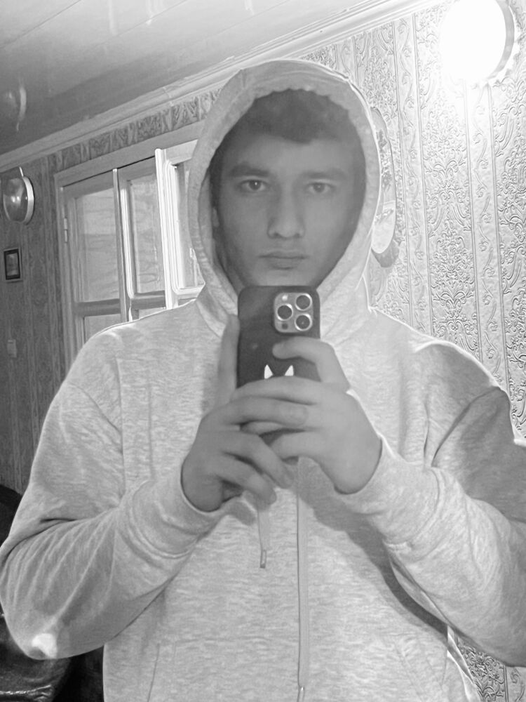  --,   Danik, 23 ,   ,   