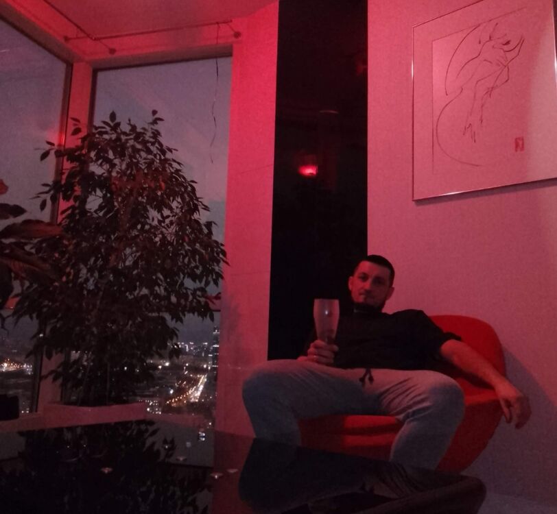  ,   , 44 ,   ,   