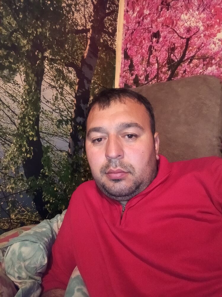  ,   Dzhonik, 38 ,   ,   