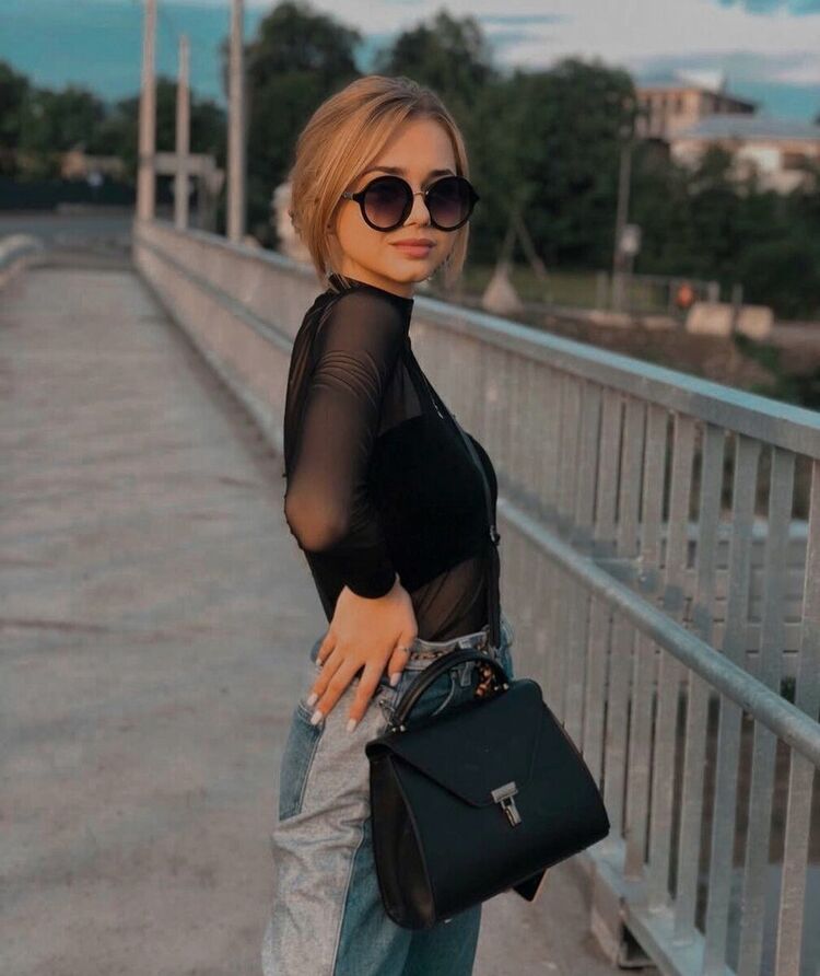  ,   Anna, 24 ,   ,   