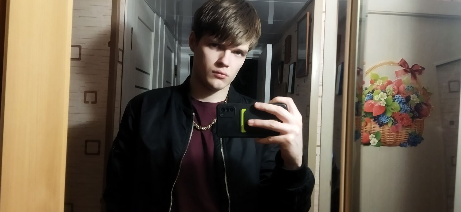  44378634  Yaroslav, 19 ,    