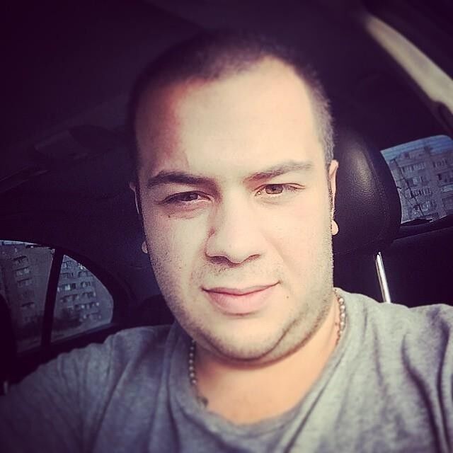  ,   Vazgen, 32 ,   ,   , c 