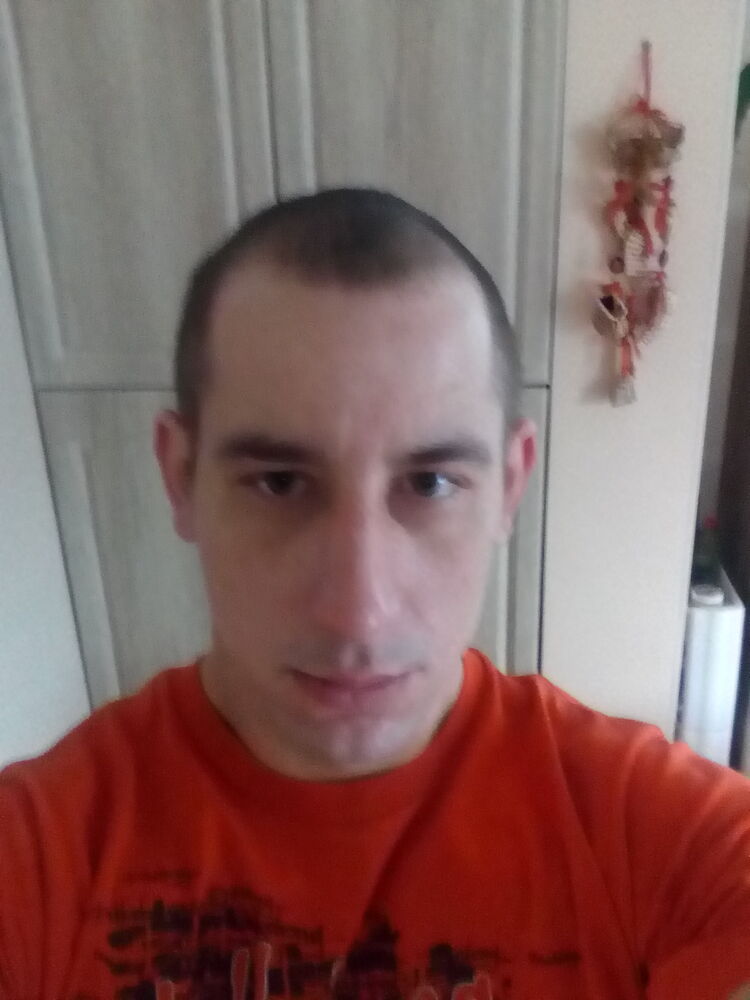  40892954  Edgar, 33 ,    