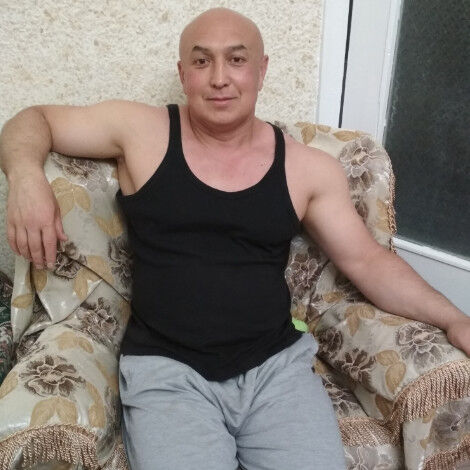  12408264  Tim, 56 ,    