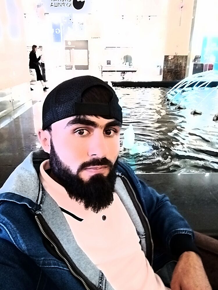  35045874  Muhammad, 27 ,    