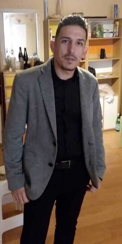  15437124  David, 35 ,    