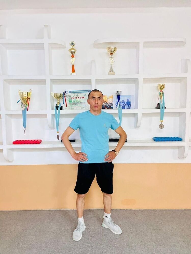  53172464  Medy, 25 ,    