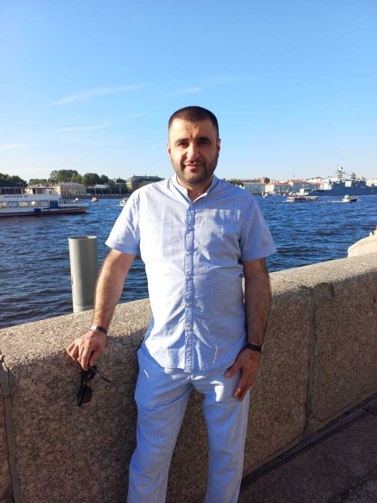  36481424  Suren, 43 ,    -