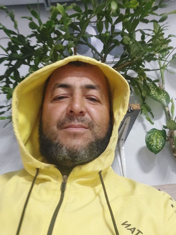  47432154  Hojaev, 44 ,    
