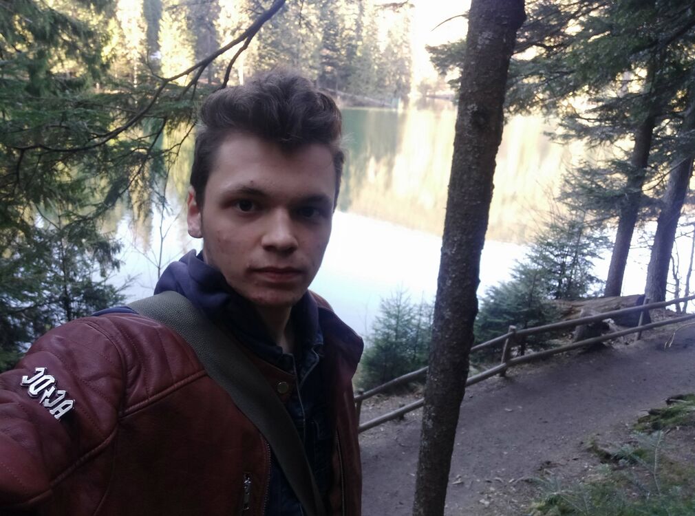  25485524  Sebastian, 25 ,    