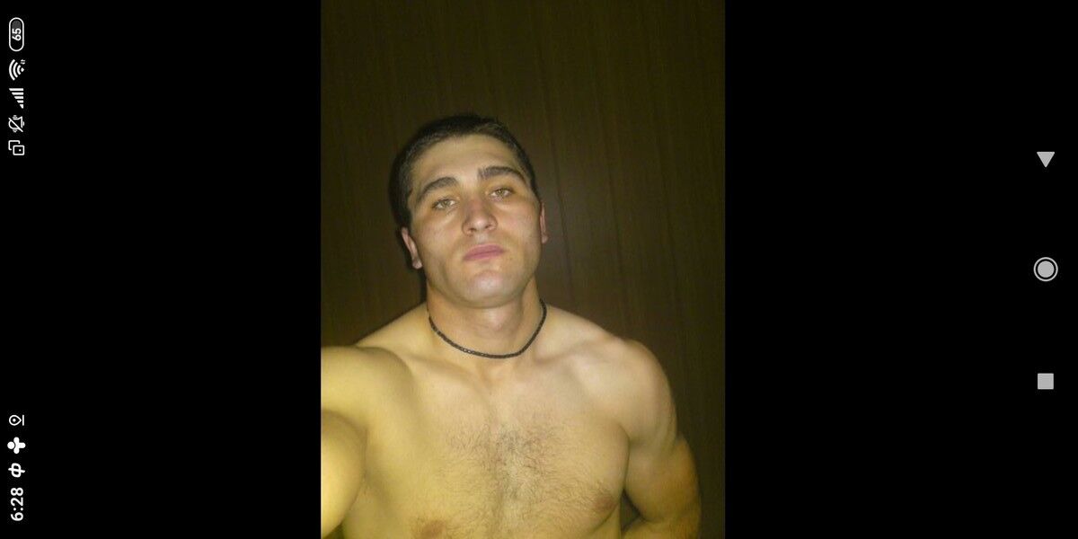  19834634  Gadji, 40 ,    