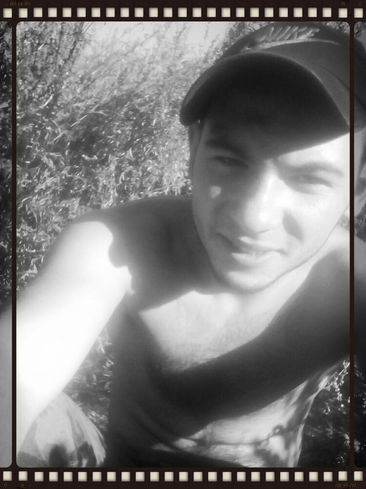  8636674  Artem, 31 ,    