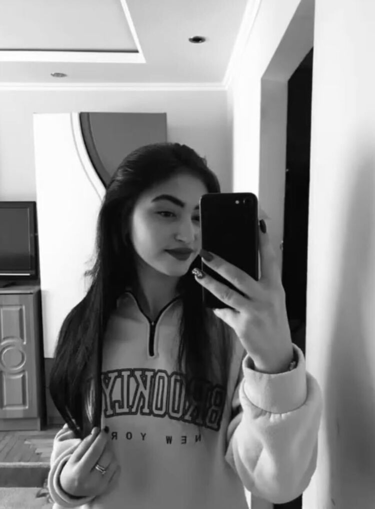  ,   Sofia, 20 ,   ,   