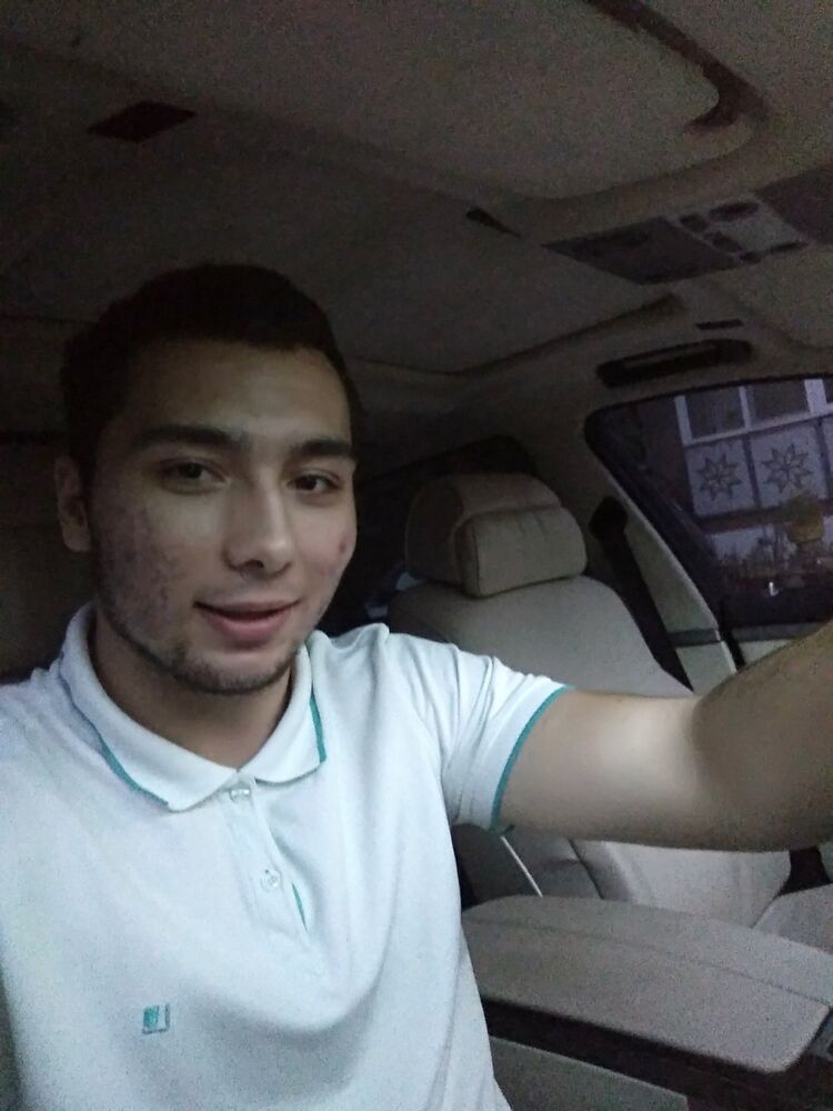  ,   Alex, 29 ,   
