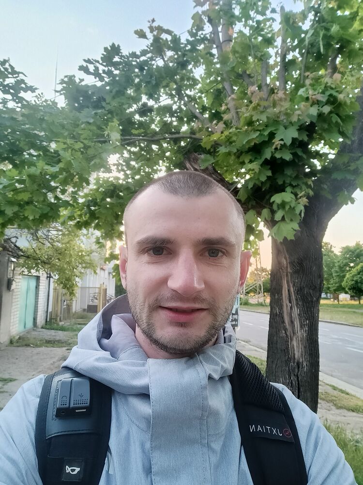  ,   Andrei Melny, 27 ,   ,   , 