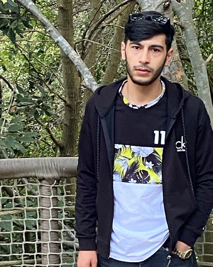 --,   Asif, 25 ,   ,   