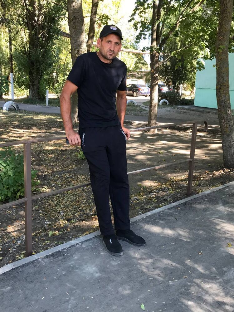  46883064  , 36 ,    