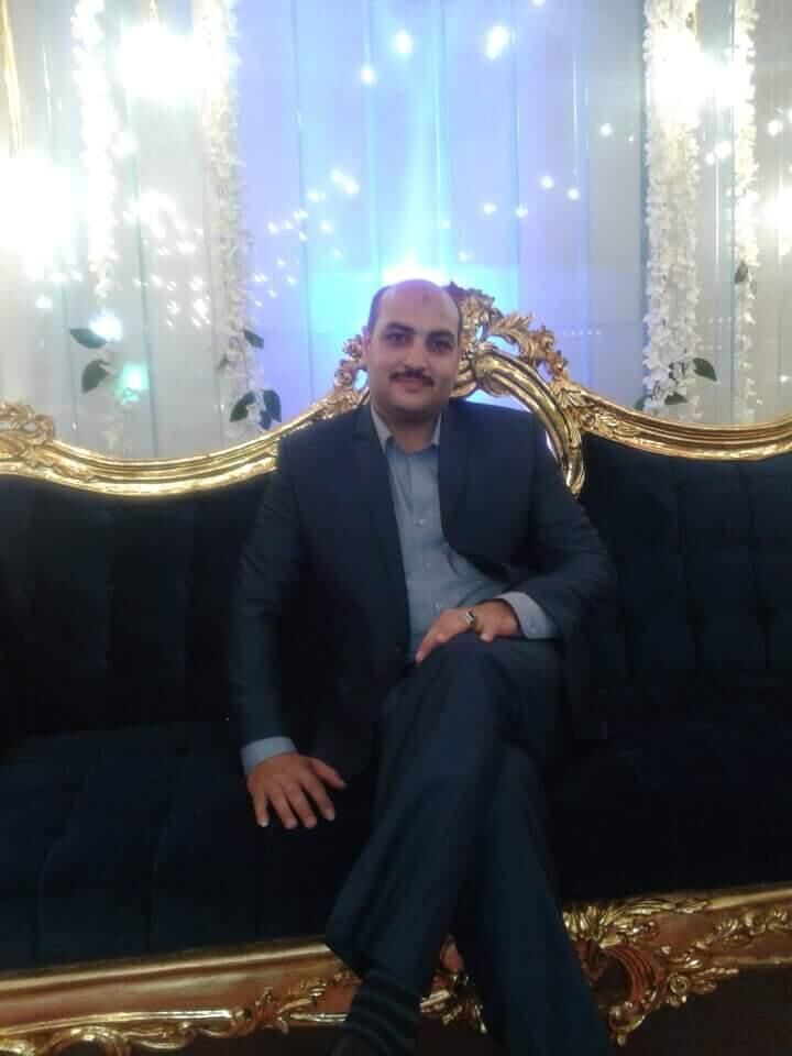  40592674  Amr, 43 ,    -