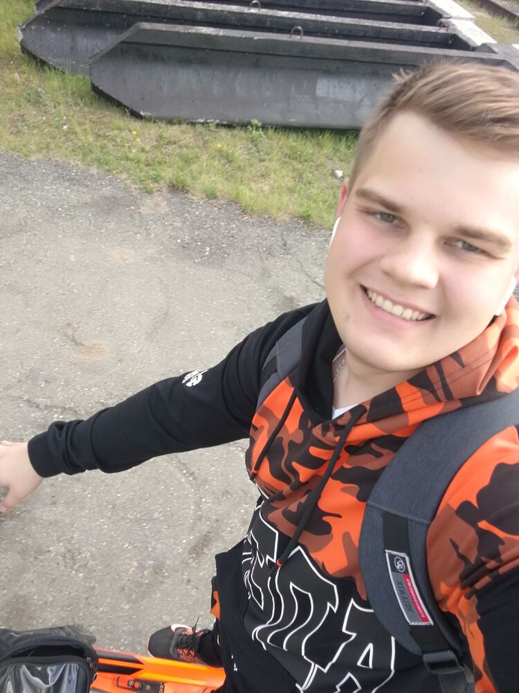  22937754  , 27 ,    
