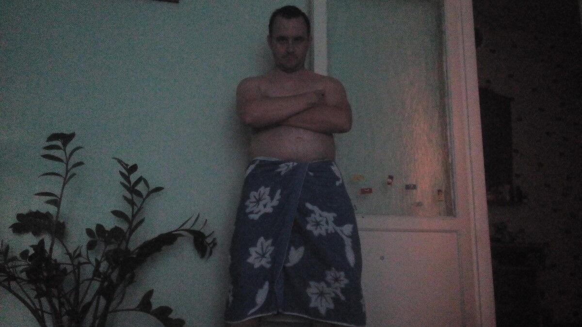  ,   Alex, 42 ,   