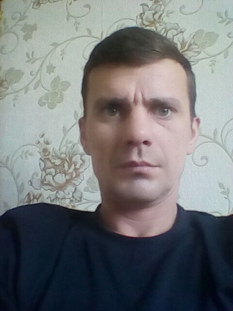  14430844  Aleksei, 47 ,    