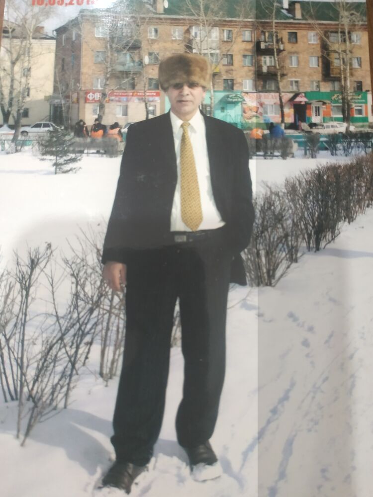  27682784  Elhakan, 64 ,    