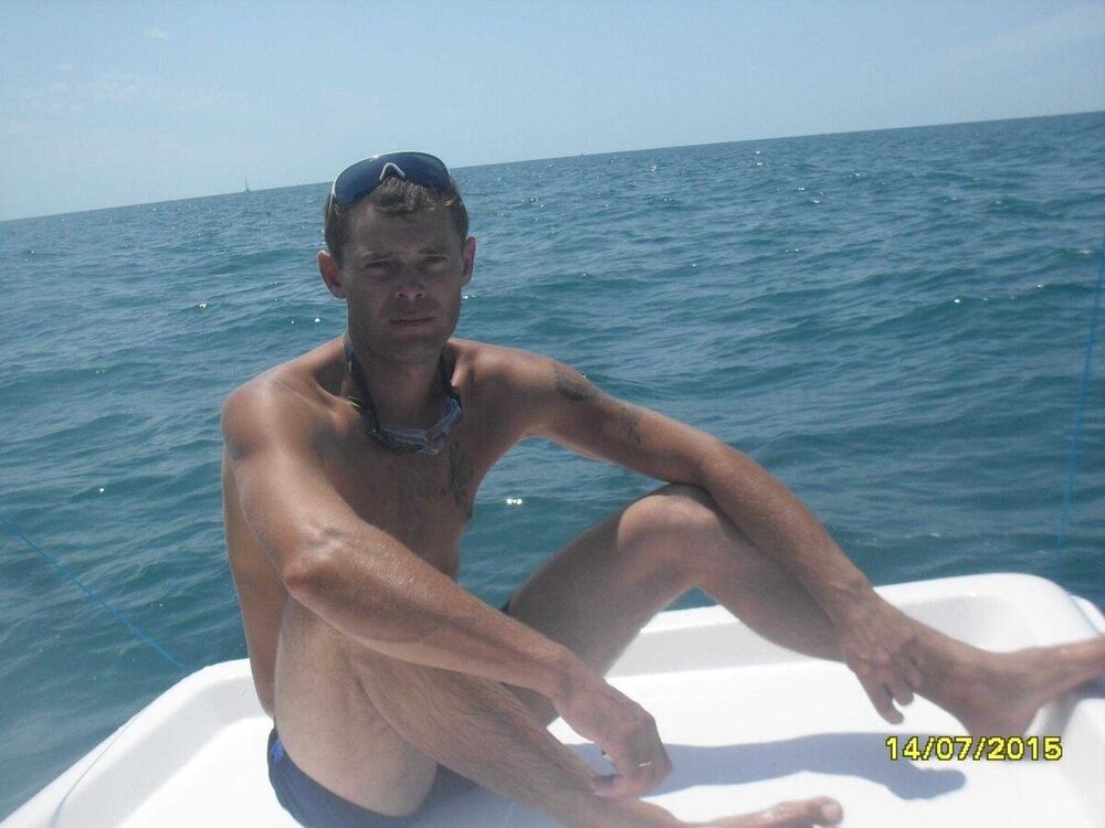  21534734  Aleksandr, 43 ,    