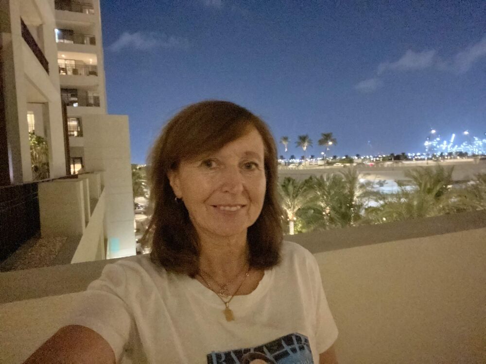  ,   Lana, 50 ,     , c 