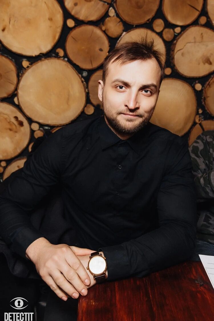  53380724  Vasily, 36 ,    