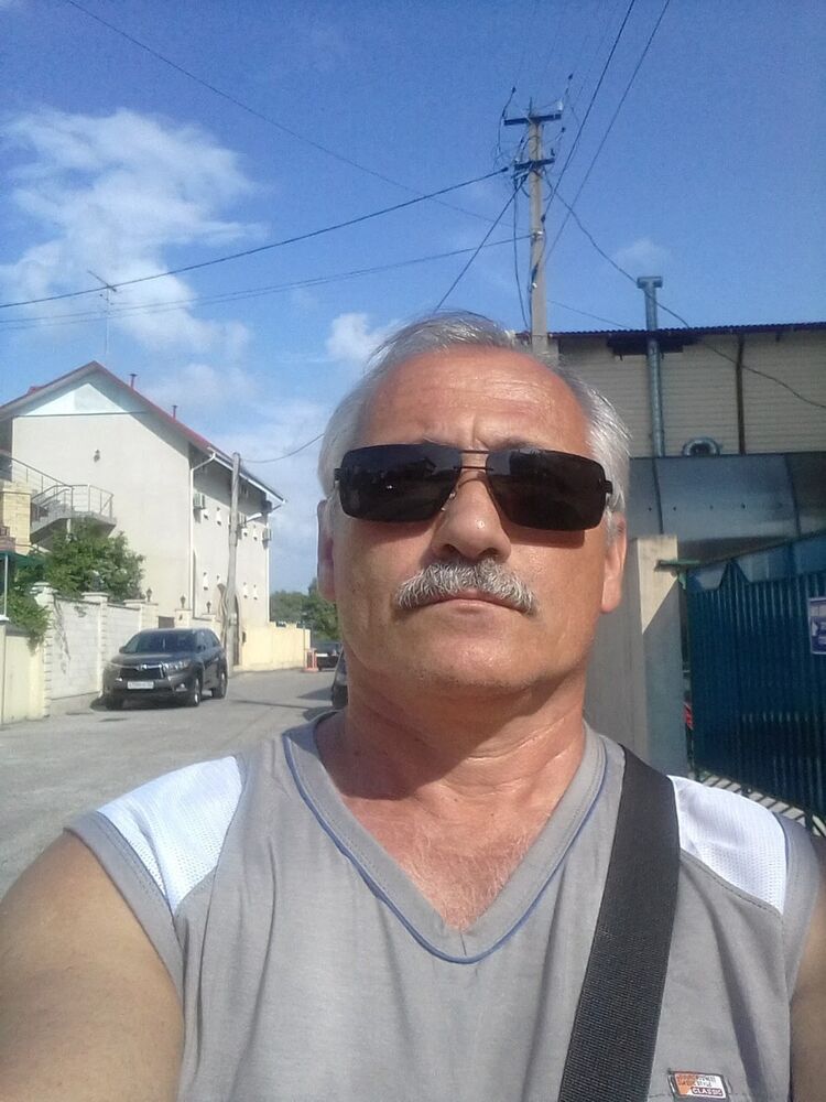  ,   Andrei, 60 ,     , c , 
