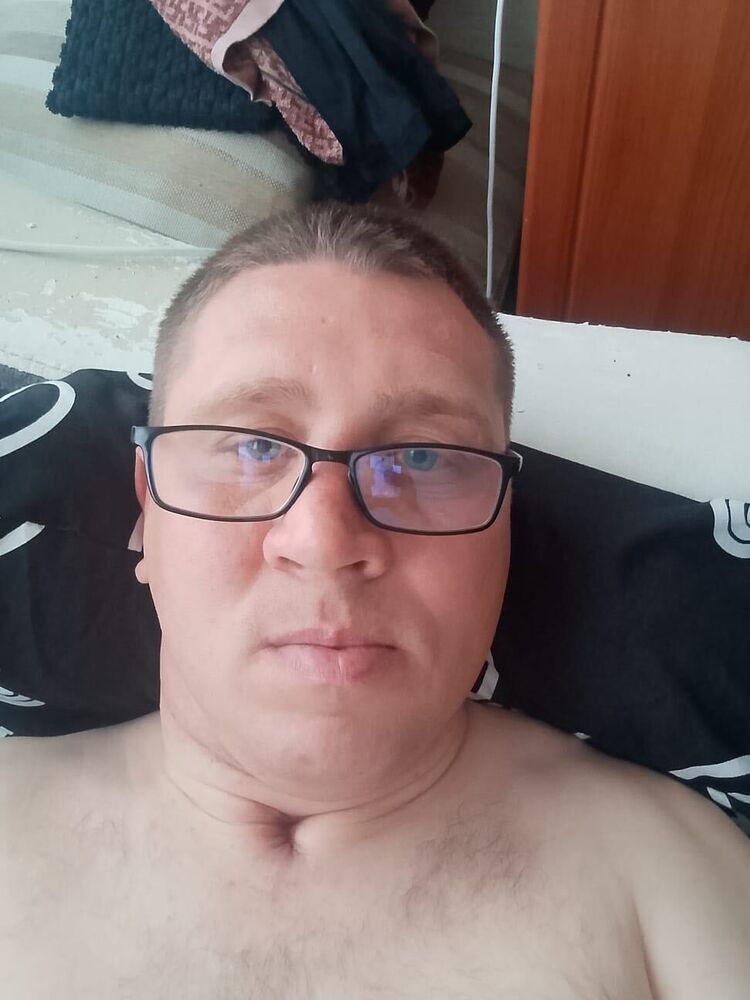  54067654  , 33 ,    -