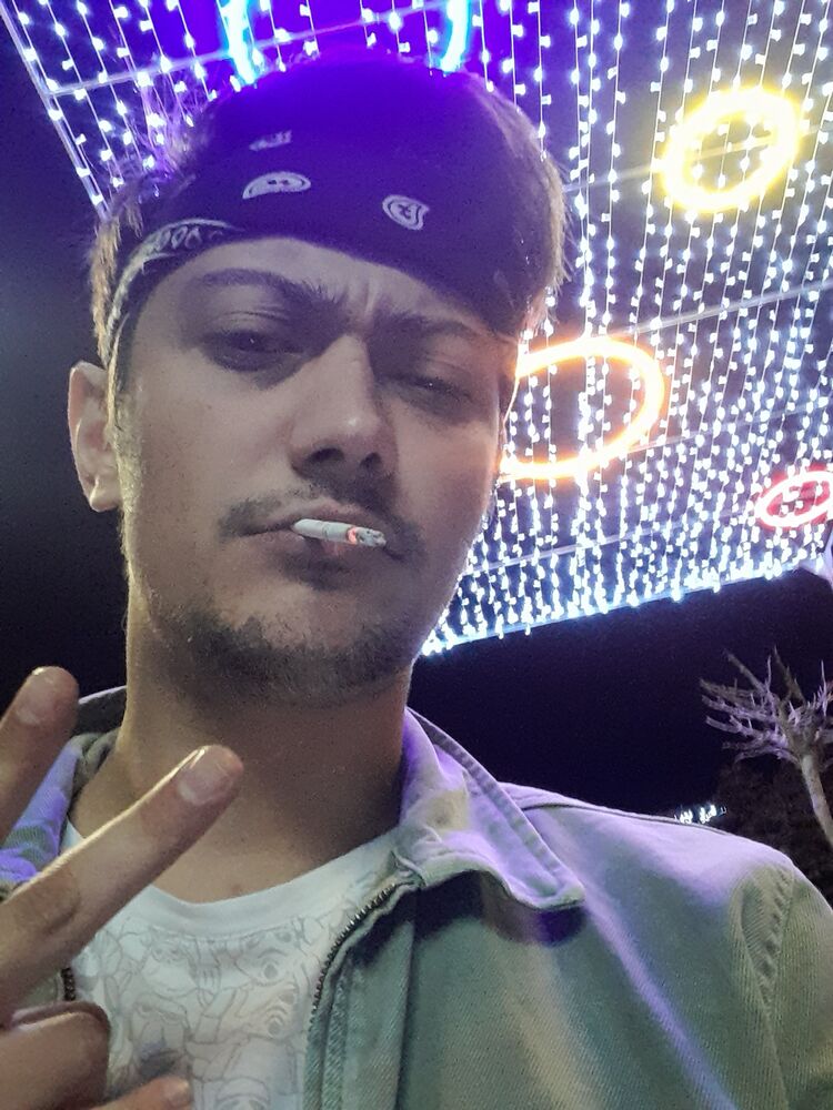  --,   Daniel, 31 ,   ,   