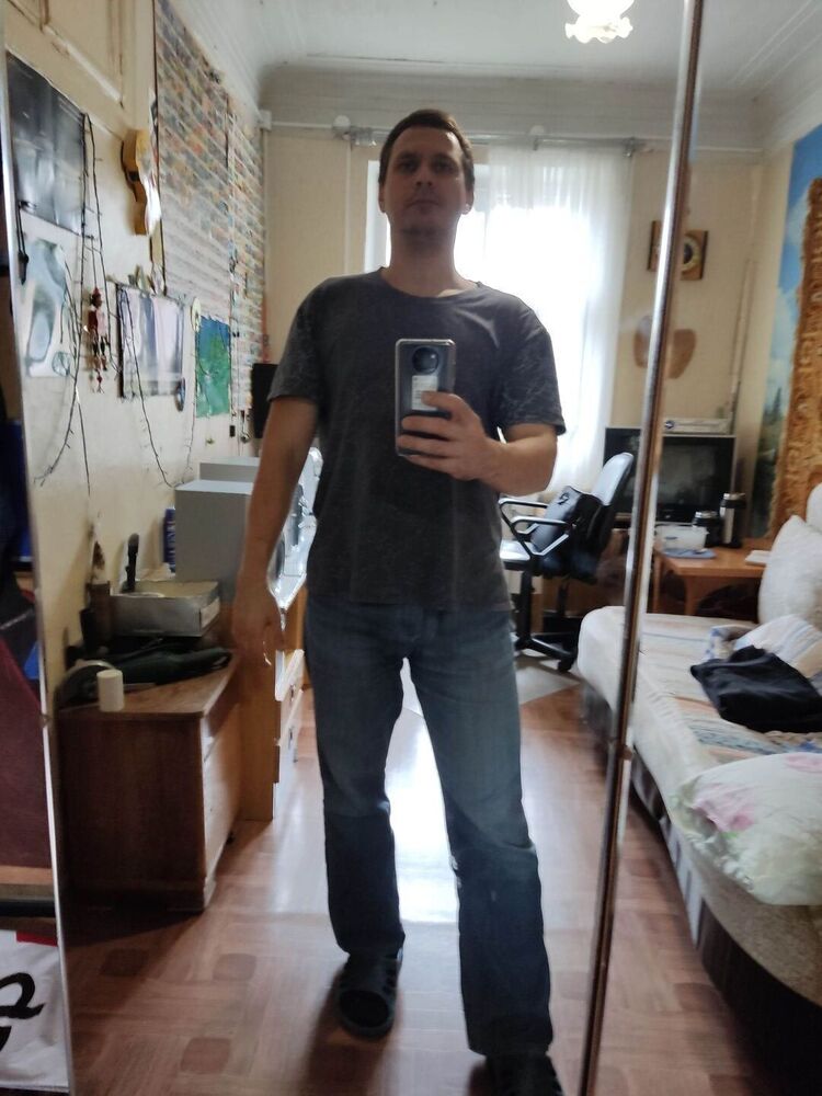  31799204  , 37 ,    