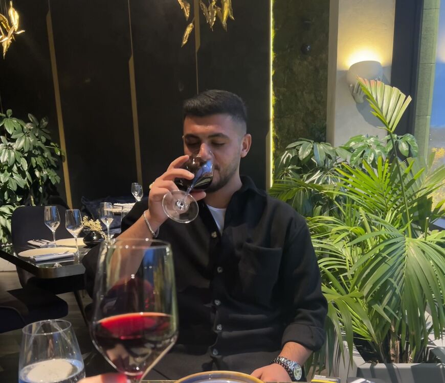  ,   Eyup, 27 ,   ,   