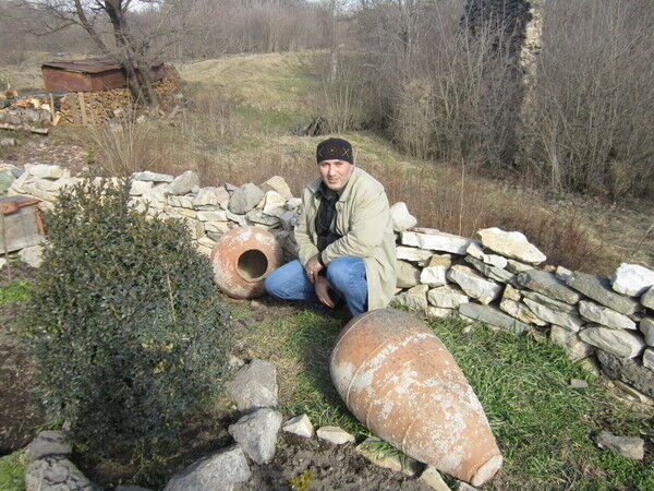  10865214  Nukri, 48 ,    