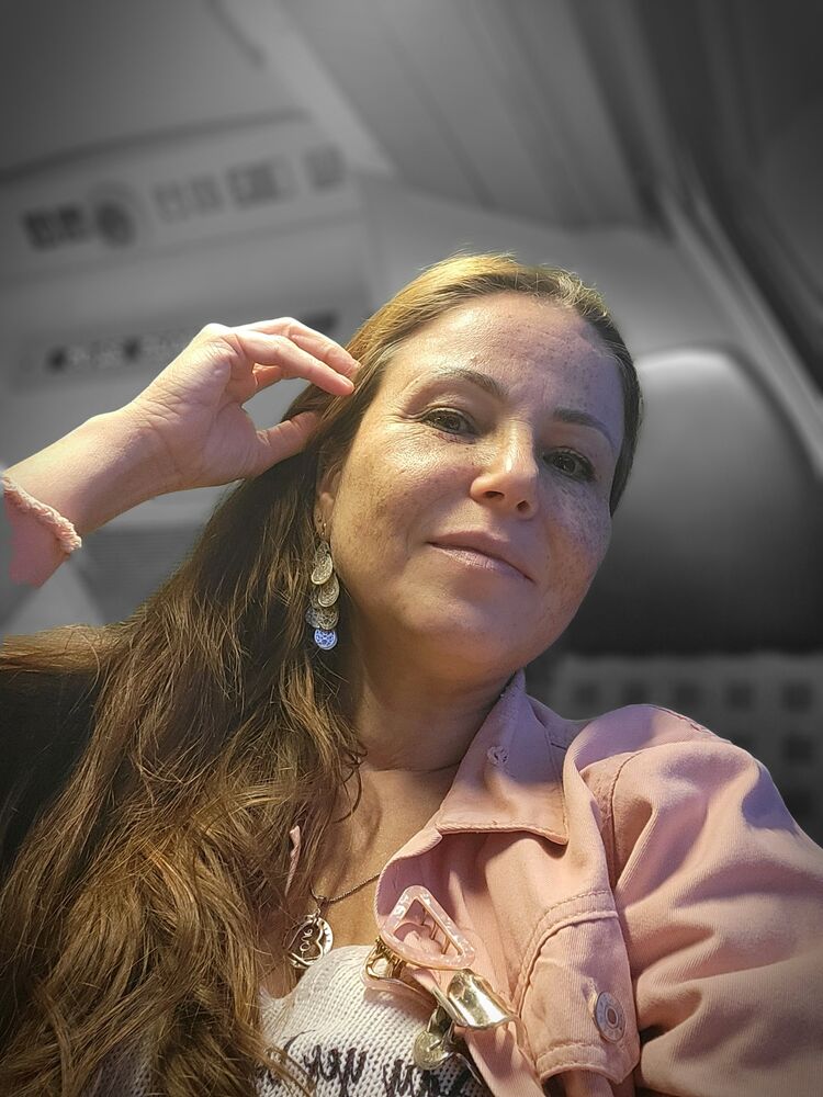  52732754  Elena, 52 ,    Bascharage