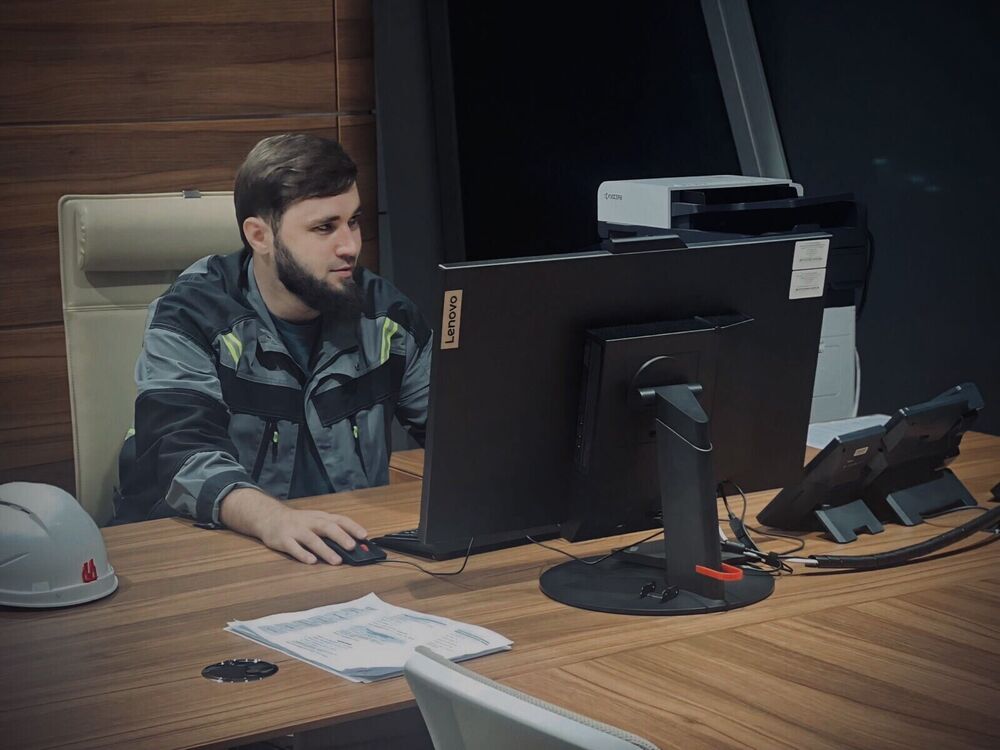  47932944  , 29 ,    -