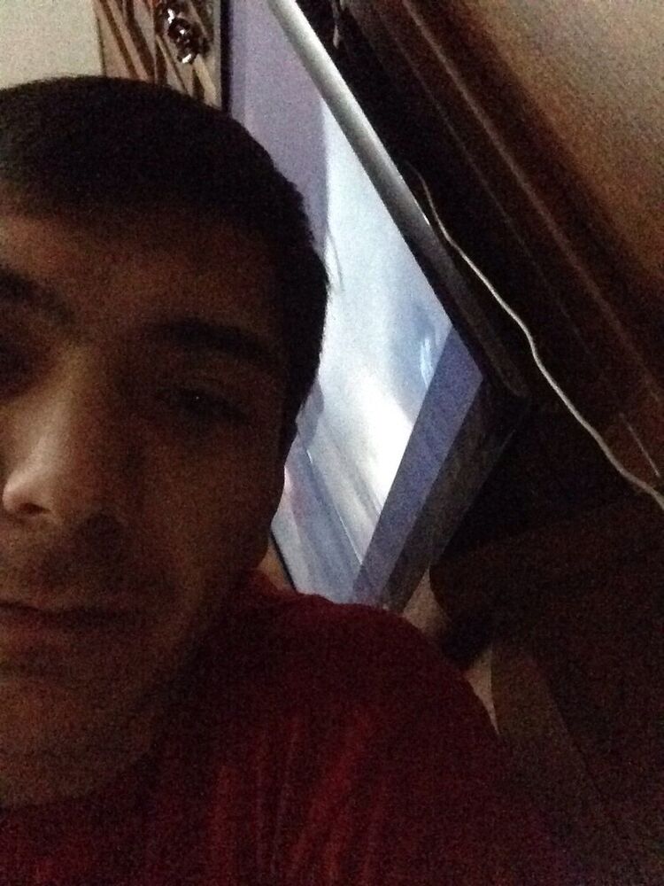  ,   Artur, 37 ,   