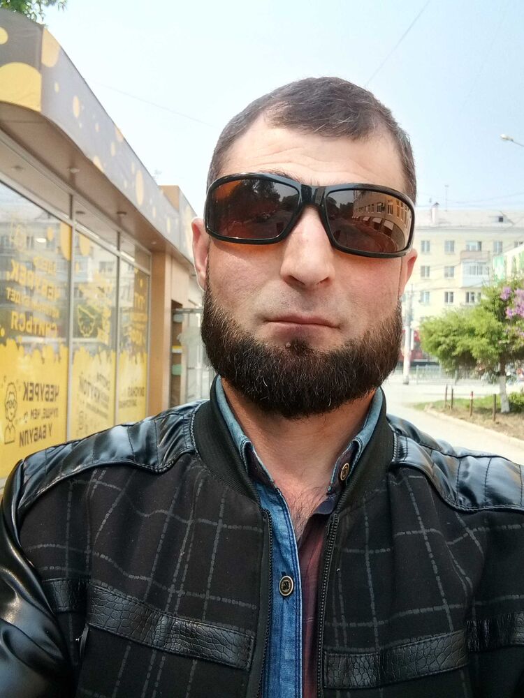  48653514  Azamat, 39 ,    