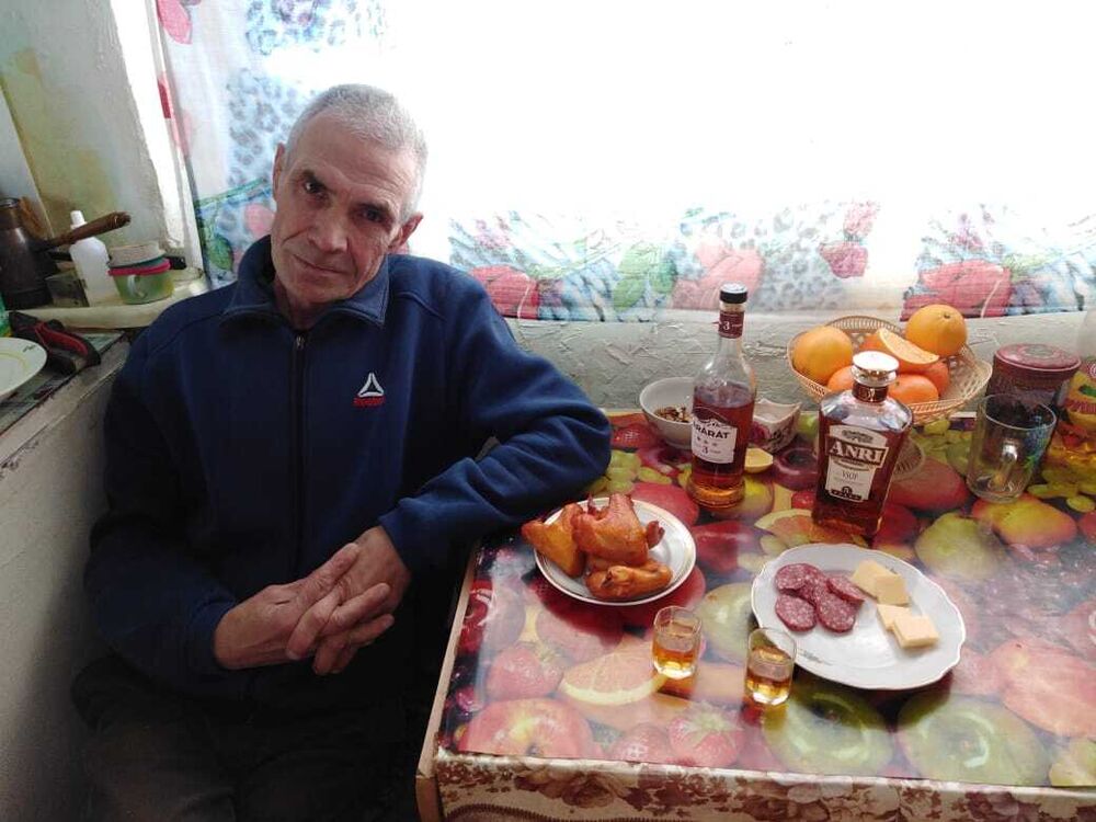 ���� 48537204 ������� ����, 51 ���, ���� ���������� � �������������