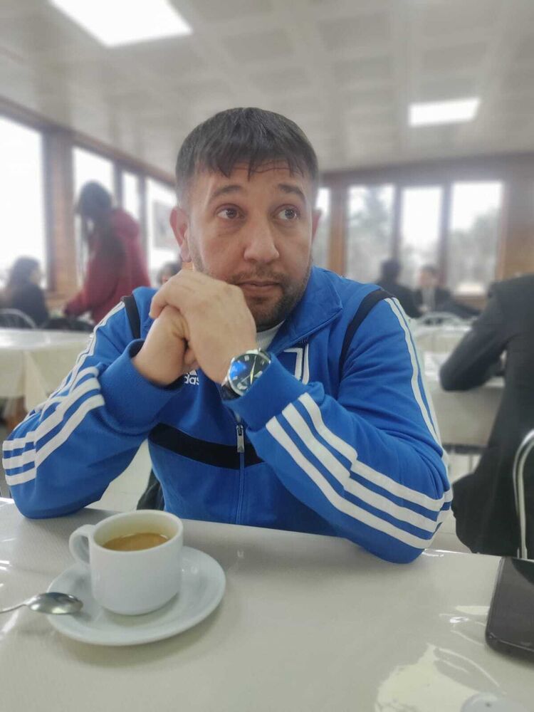  ,   Hamid, 40 ,   ,   