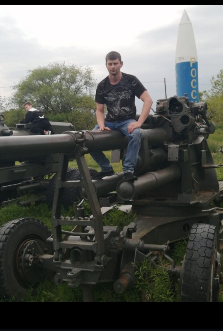 52408624  , 33 ,    