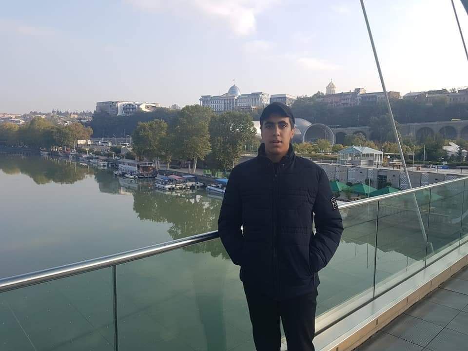  26724444  Hovo, 22 ,    